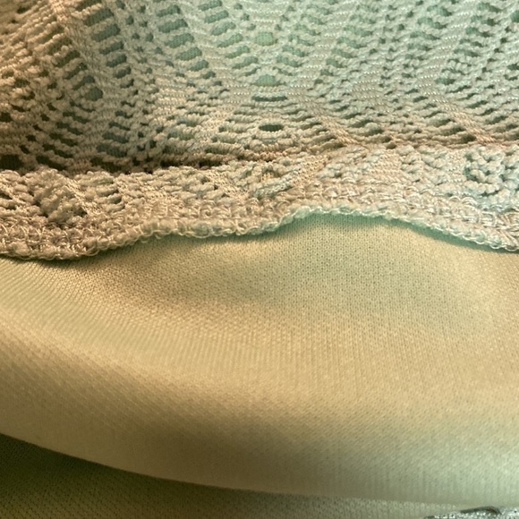 Forever 21 Mint Lace Lined Crop Top Small - Picture 6 of 8